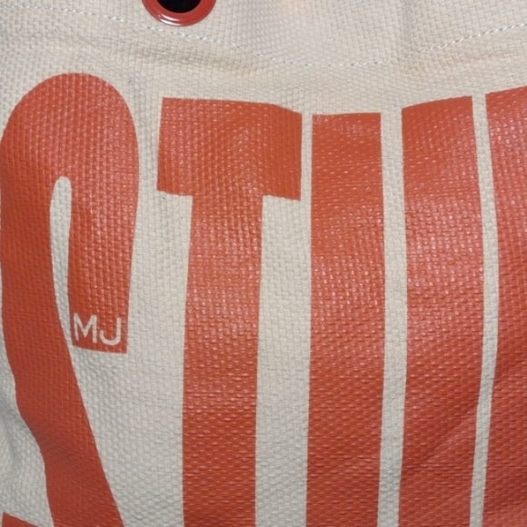 Marc Jacobs Beige and Red Tote Bag - Picture 2 of 15